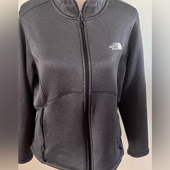 The North Face Jackets & Blazers - The North Face Woman’s Soft Shell Polyester XL Jacket